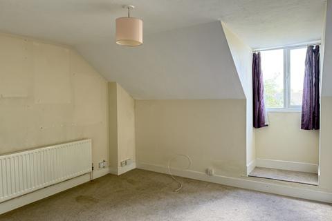undefined, Flat 3, 74 Osborne Road, Farnborough, Hampshire
