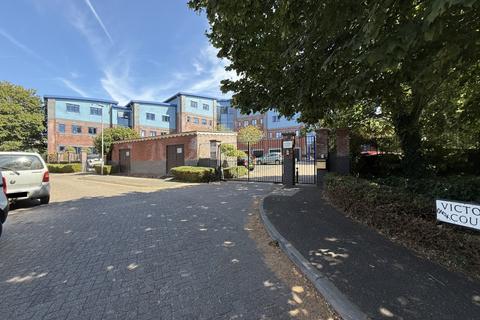 1 bedroom flat for sale, Flat 19, Victoria Court, Flowerpot Lane, Exeter, Devon