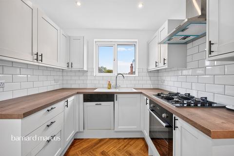 2 bedroom apartment for sale, Keswick Close, Sutton