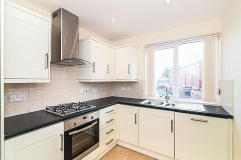 2 bedroom townhouse to rent, Gheluvelt Villas, Worcester, WR1