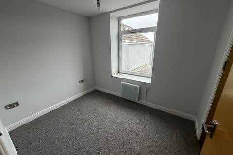 1 bedroom flat to rent, Neath Road, SWANSEA, SA6
