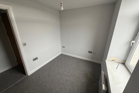 1 bedroom flat to rent, Neath Road, SWANSEA, SA6