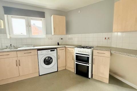2 bedroom flat to rent, Wallers Close, Woodford Green, IG8