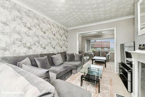 2 bedroom semi-detached house for sale, School Grove, Dewsbury, WF13