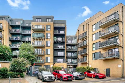 1 bedroom apartment to rent, Clarence Avenue, Gants Hill, IG2
