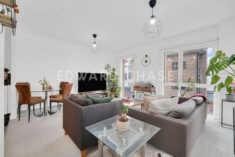 1 bedroom apartment to rent, Clarence Avenue, Gants Hill, IG2