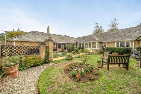 4 bedroom bungalow for sale, Grange Way, Bedford MK44