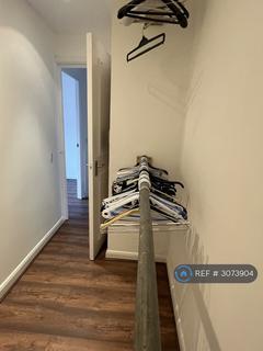 3 bedroom terraced house to rent, Taeping St, London, E14