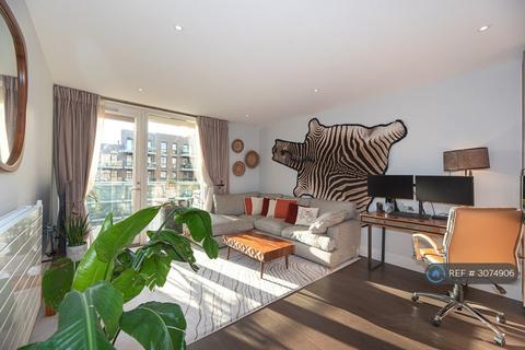 2 bedroom flat to rent, Hamond Court, Kingston Upon Thames, KT2