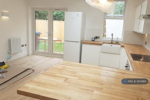 1 bedroom flat to rent, Grafton Road, New Malden, KT3