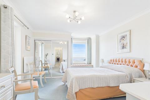 2 bedroom apartment for sale, Wharncliffe Road, Highcliffe, Christchurch, Dorset, BH23