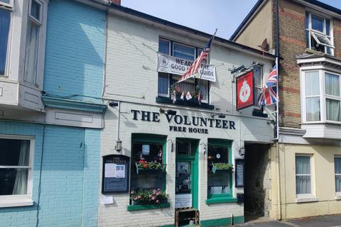 Pub for sale, 32 Victoria St Ventnor PO38 1ES