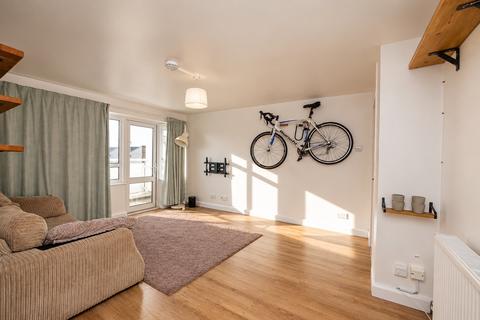 1 bedroom apartment for sale, Janson Close, London, E15
