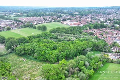 undefined, Brookfield Avenue, Farnham, GU9