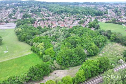 undefined, Brookfield Avenue, Farnham, GU9