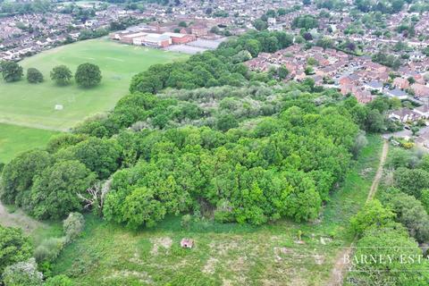 undefined, Brookfield Avenue, Farnham, GU9