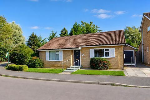 2 bedroom bungalow for sale, Elizabethan Way, Brampton, PE28