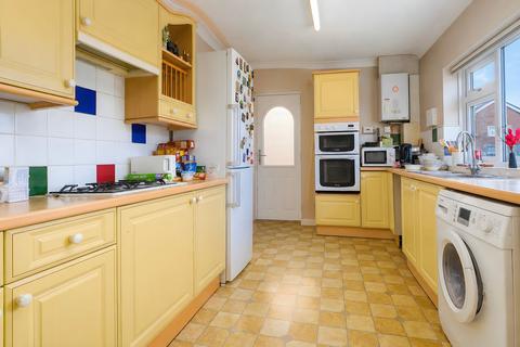 2 bedroom bungalow for sale, Elizabethan Way, Brampton, PE28