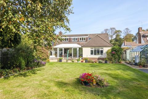 3 bedroom detached house for sale, Rothesay Drive, Highcliffe, Christchurch, BH23