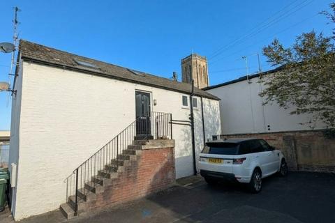 1 bedroom apartment to rent, Trinity Lane, Cheltenham, Gloucestershire, GL52 2NT