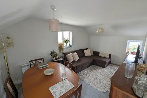 1 bedroom apartment to rent, Trinity Lane, Cheltenham, Gloucestershire, GL52 2NT