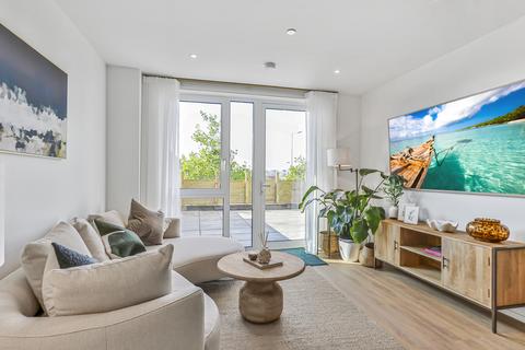 2 bedroom apartment to rent, The Waterfront , 23 W Quay Rd BH15