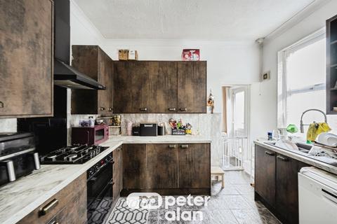 3 bedroom end of terrace house for sale, Thomas Terrace, Resolven, Neath
