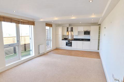 2 bed flat/apartment for rent in High Street, Epsom KT19