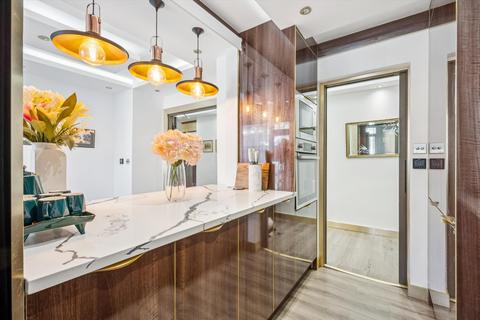 2 bedroom flat to rent, Clifton Place, London, W2.
