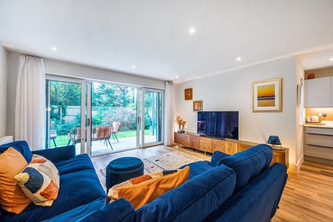 2 bedroom apartment for sale, Lymington Road, Christchurch, BH23