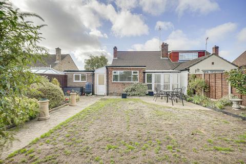2 bedroom semi-detached bungalow for sale, Miles Avenue, Leighton Buzzard