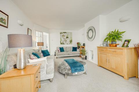 2 bedroom semi-detached bungalow for sale, Miles Avenue, Leighton Buzzard