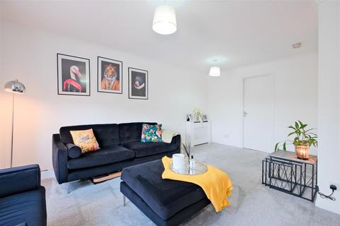 2 bedroom apartment for sale, Stag Court, Uddingston