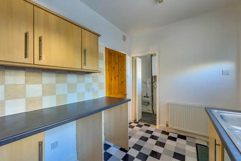 2 bedroom end of terrace house for sale, Boundary Road, Dewsbury