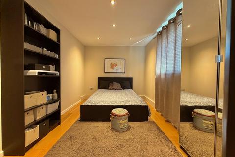 2 bedroom flat for sale, Connaught Road, London E16