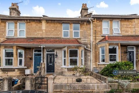 4 bedroom terraced house to rent, St Johns Road, Bath, BA1