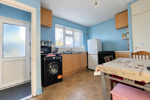 4 bedroom terraced house for sale, Hampton Crescent, Gravesend DA12