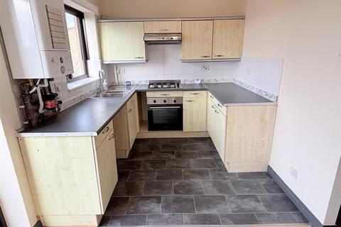 2 bedroom terraced house for sale, Castle Hill View, Heckmondwike WF16