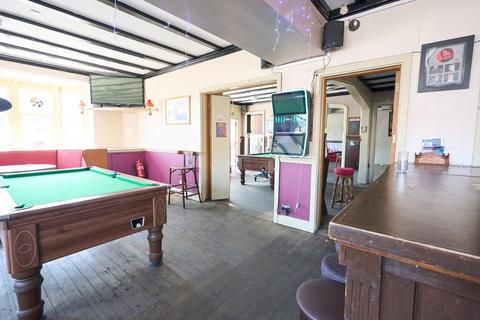 Retail property (high street) for sale, 198 Kingsley Rd Hounslow TW3 1PA