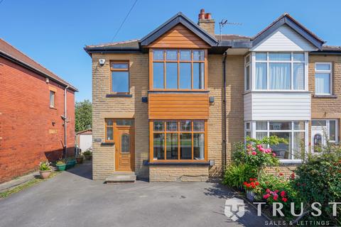 3 bed semi-detached house for rent in Leeds Road, Dewsbury, WF12