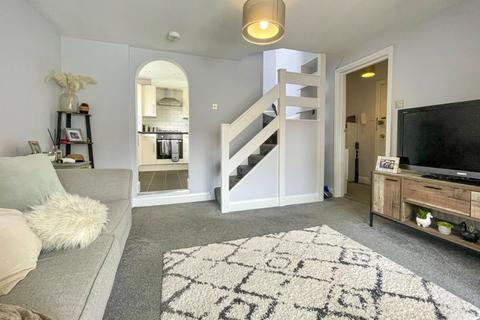 1 bedroom flat to rent, 17 Alumdale Road, Bournemouth, Dorset, BH4