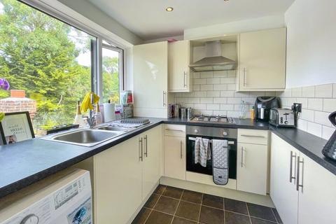 1 bedroom flat to rent, 17 Alumdale Road, Bournemouth, Dorset, BH4