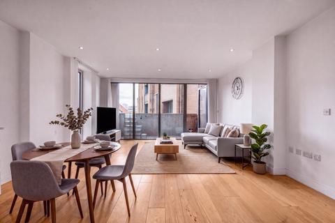2 bedroom flat to rent, Bromley Road, London SE6