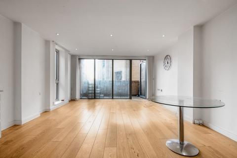 2 bedroom flat to rent, Bromley Road, London SE6