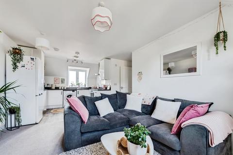 2 bedroom apartment for sale, Centenary Way, WITNEY