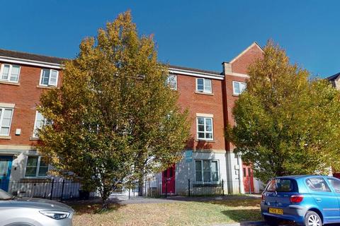 2 bedroom ground floor flat to rent, Dunlin Terrace, Pilgrove Way