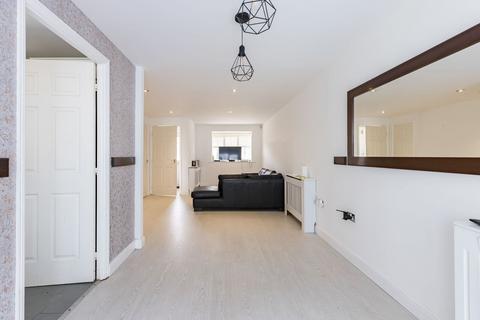 4 bedroom terraced house for sale, Vulcan close, Beckton, London, E6