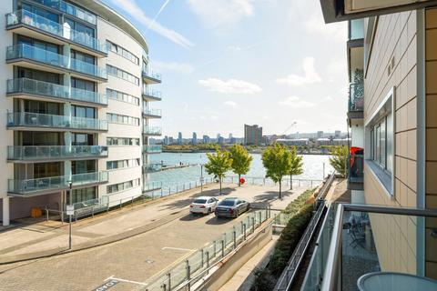 1 bedroom flat for sale, Basin Approach, London E16