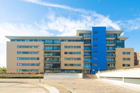 1 bedroom flat for sale, Basin Approach, London E16