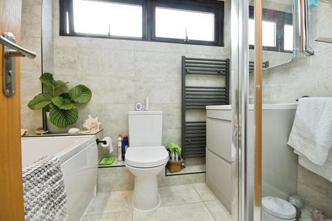3 bedroom semi-detached house for sale, Magnolia Way, Pilgrims Hatch, Brentwood